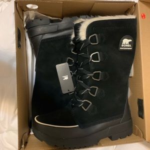Brand new Sorel Tivoli IV NWT